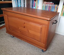 SOLID WOOD storage chest trunk