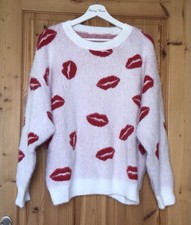 Women’s Fluffy Knitted Jumper White Red Lips Pattern One Size 10 12 14