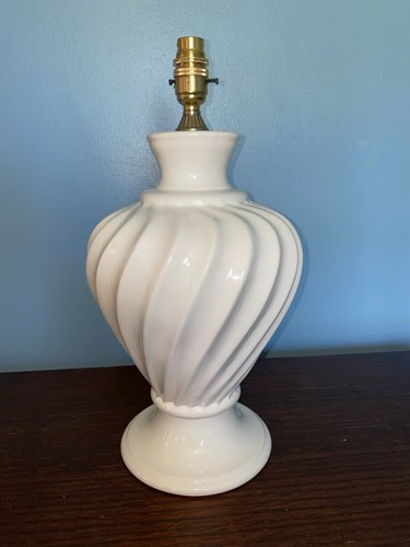 White large twisted - large,