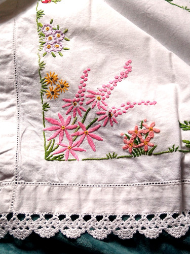 Vintage hand embroidered picot - vintage,