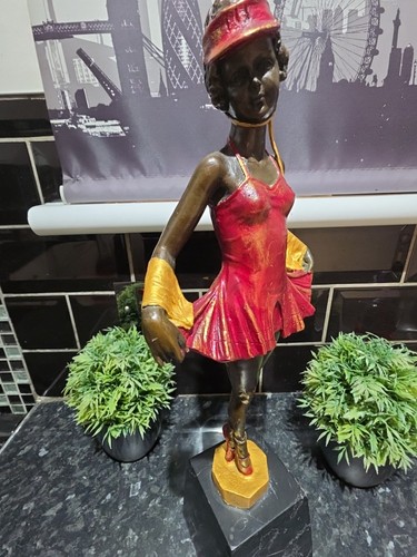 Solid bronze sculpture - sculpture, by