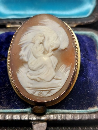 Antique cameo brooch - antique,