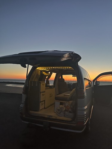 Nissan elgrand campervan - nissan,
