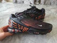 NIKE AIR MAX PLUS 3
