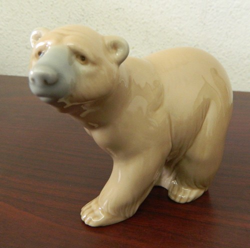 Lladro retired piece 1204 - retired, #1204