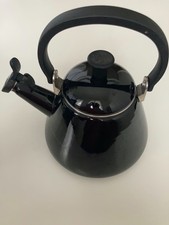 Le Creuset Kona Stove-Top Kettle with Whistle & max line 1.6L Black Onyx