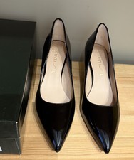 UNISA Black Larson Leather