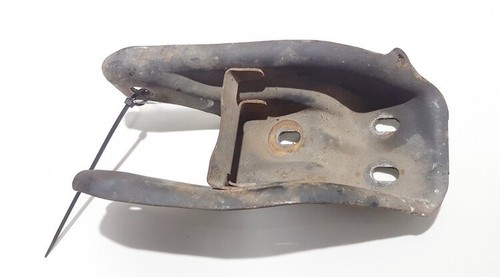 Engine mount bracket - mount, and