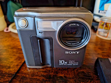 Sony Mavica MVC-FD7 0.4MP