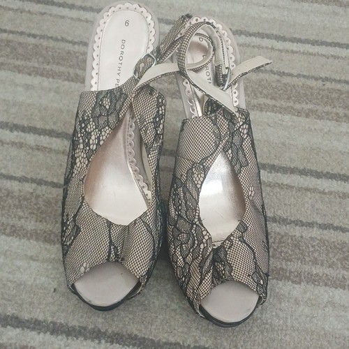 Dorothy perkins lace peep toe - perkins,