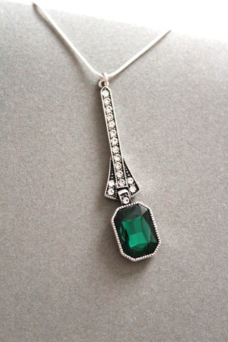 Art deco necklace emerald