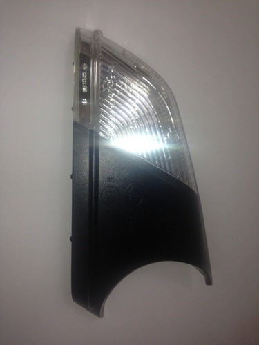 Right driver side door wing - side, os