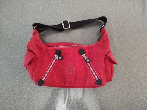 Red kipling morrisey - red,
