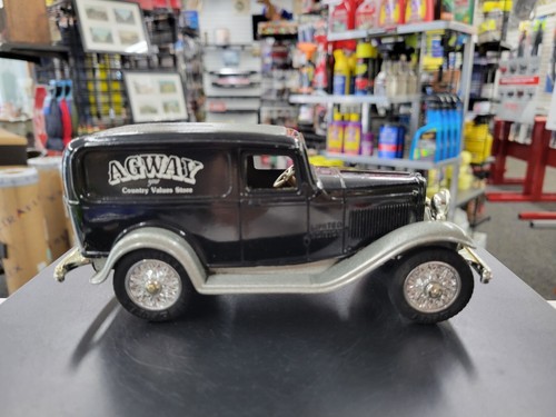 Vintage ertl 1932 ford - vintage,