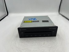  2005 VOLKSWAGEN GOLF MK5 GTI 6 SLOT CD CHANGER 1K0 035 110       