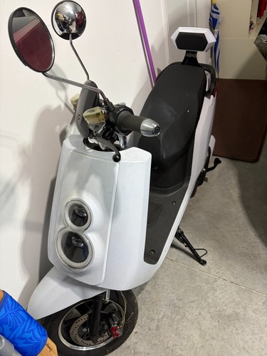 Bloom scooter moped made in - bloom, scooter/moped