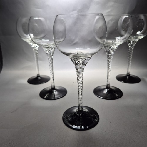 Black clear swirl twisted - swirl,