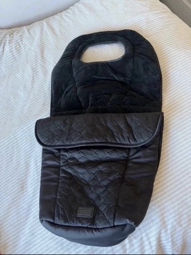 Oyster black footmuff - black,
