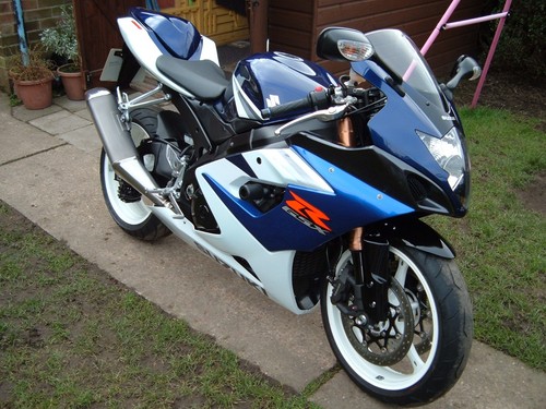 Suzuki gsx r1000 2005 - suzuki, gsx-r1000
