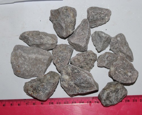 Rough rock mineral 485 - rough,
