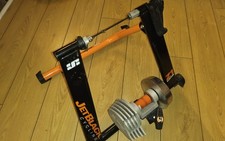 Jet Black Z1 Pro Fluid Bicycle Turbo Trainer