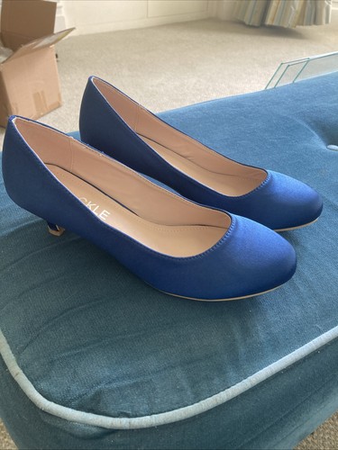 Bnib buckle blue - blue, satin