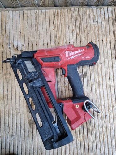 Milwaukee m18 fn16ga - milwaukee,