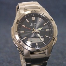 00s RETRO CASIO WVA-M640 Solar