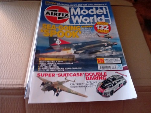 Airfix model world magazine - 3x,