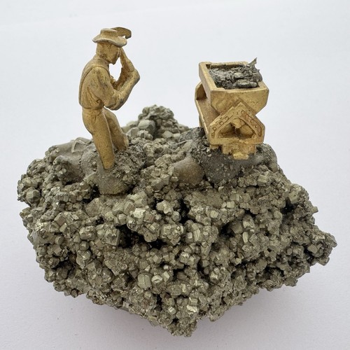 Vintage style miner - style,