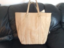 Ladies beige colour handbag