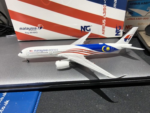 400 malaysia airlines - 1/400,
