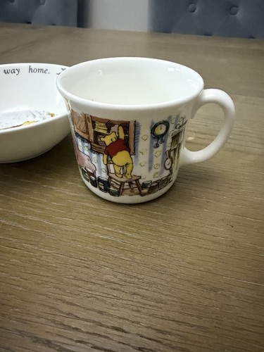 Royal doulton winnie the pooh - winnie,