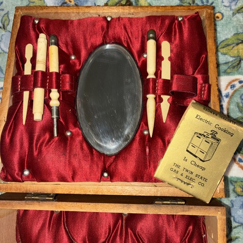 Antique victorian flemish - victorian,