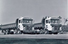 B/W PHOTO: SCOTTISH BRICK CO FODEN 8 WHEEL TIPPERS