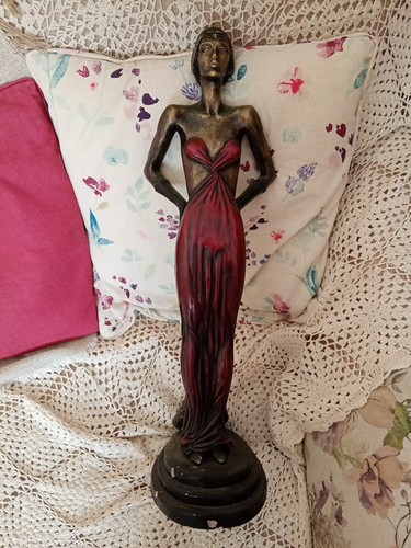 Night out sculpture artist - night, by