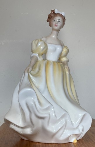 Royal doulton figurine - royal,