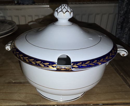 Mintons sauce soup - sauce, tureen