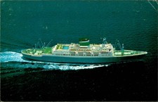 Postcard: New Santa Paula New