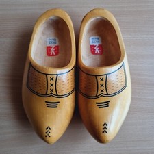 VZ Dutch Hand Carved & Painted