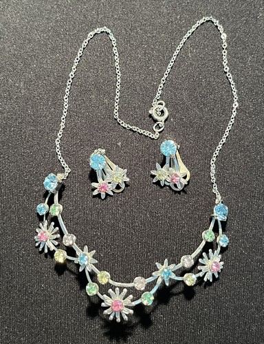 Vintage necklace clip on - vintage,
