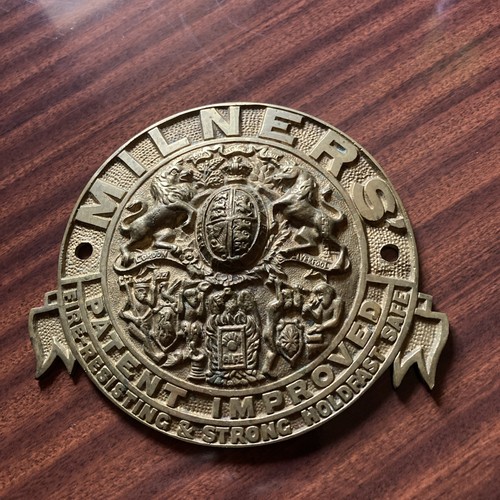 Milners safe plaque solid - ,