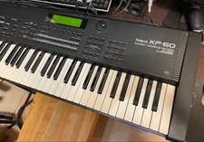 Roland XP-60 Synthesizer