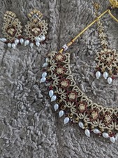 Indian Jewellery Set With Earrings And Tika Red, Gold Pearl