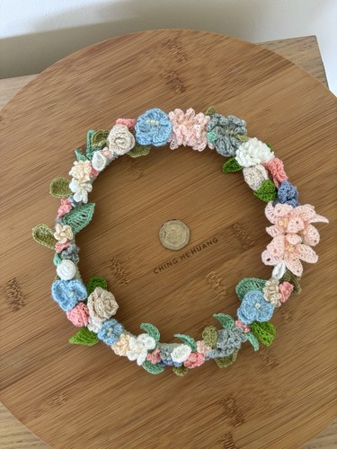 Hand crocheted small 17cm - hand,