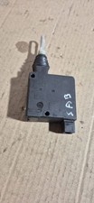 Saab 900 1996 Tailgate boot lock latch motor 40605370 VGA18813