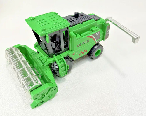 Large realistic green combine - realistic,