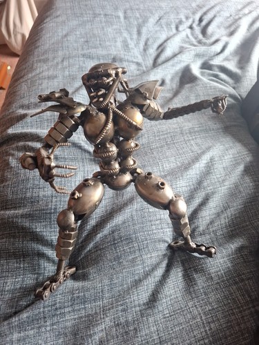 25cm hand made - made, predator