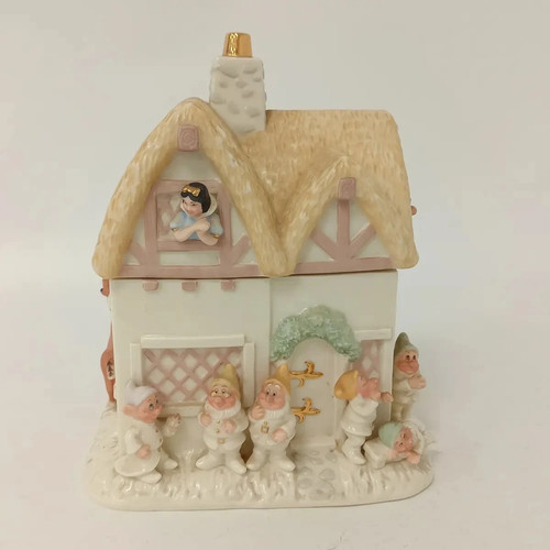 Beautiful snow white and the - snow,
