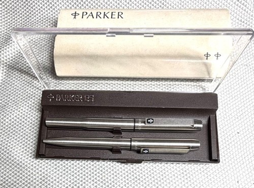 Parker fountain - parker,